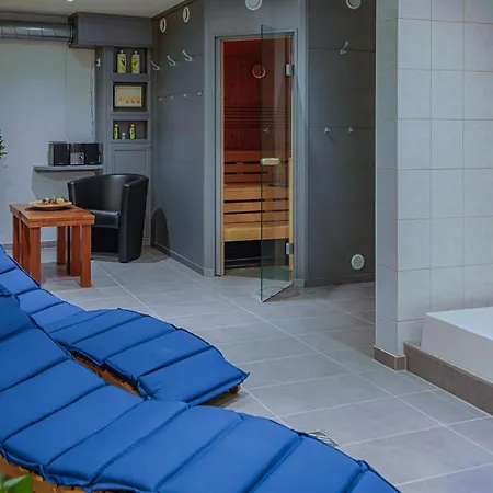 Отель Fuersteneck 4*