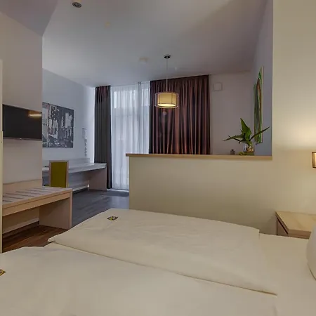 Fuersteneck 4* برنبورغ