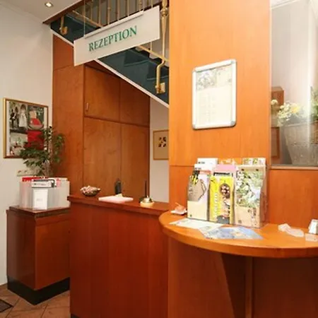 Fuersteneck فندق