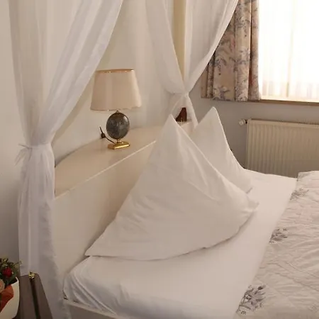 Fuersteneck 4* Бернбург